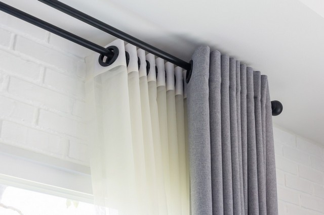 Curtain Fitters Sutton, Rose Hill, SM1