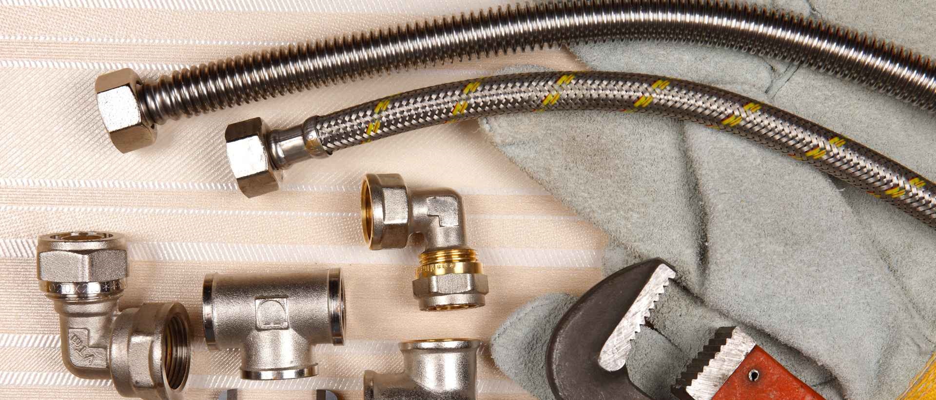 Emergency plumbers SM1
